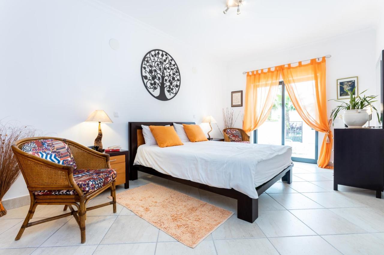 לאגוּ‏ש Great 2 Bedroom Apartment With Communal Pool מראה חיצוני תמונה
