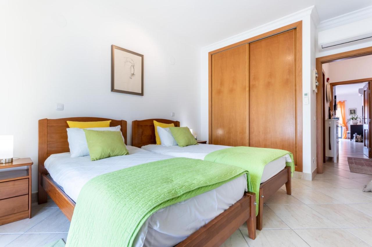 לאגוּ‏ש Great 2 Bedroom Apartment With Communal Pool מראה חיצוני תמונה