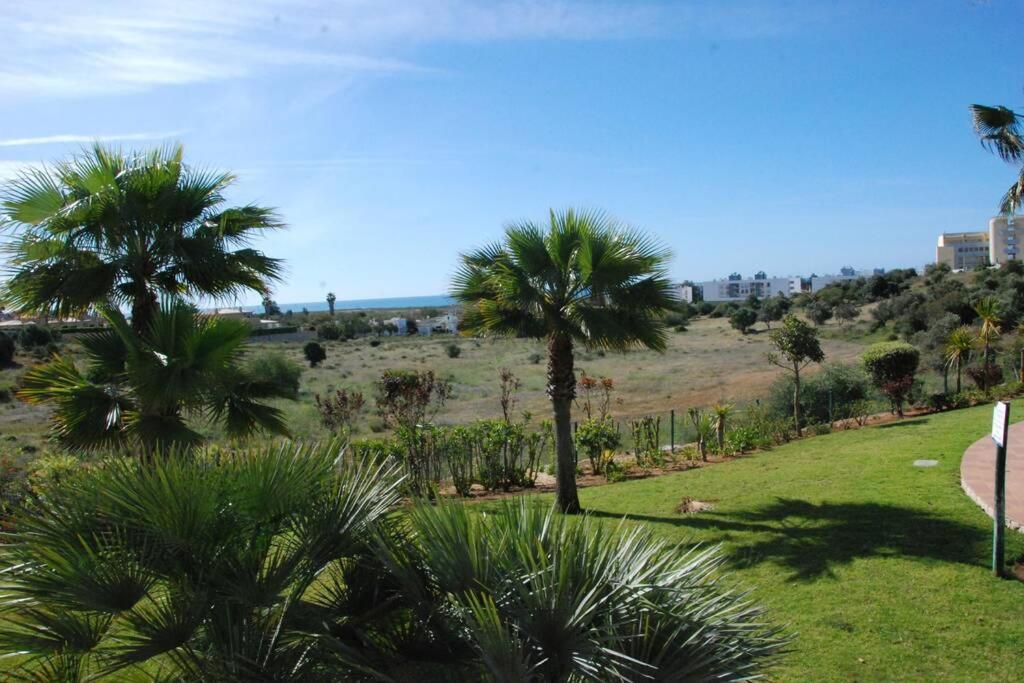 לאגוּ‏ש Great 2 Bedroom Apartment With Communal Pool מראה חיצוני תמונה