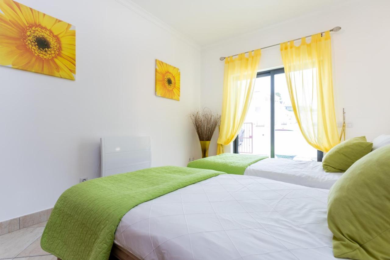 לאגוּ‏ש Great 2 Bedroom Apartment With Communal Pool מראה חיצוני תמונה
