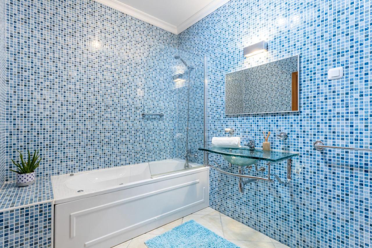 לאגוּ‏ש Great 2 Bedroom Apartment With Communal Pool מראה חיצוני תמונה