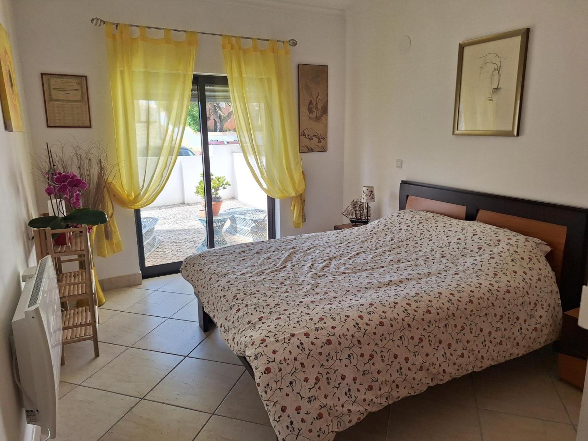 לאגוּ‏ש Great 2 Bedroom Apartment With Communal Pool מראה חיצוני תמונה